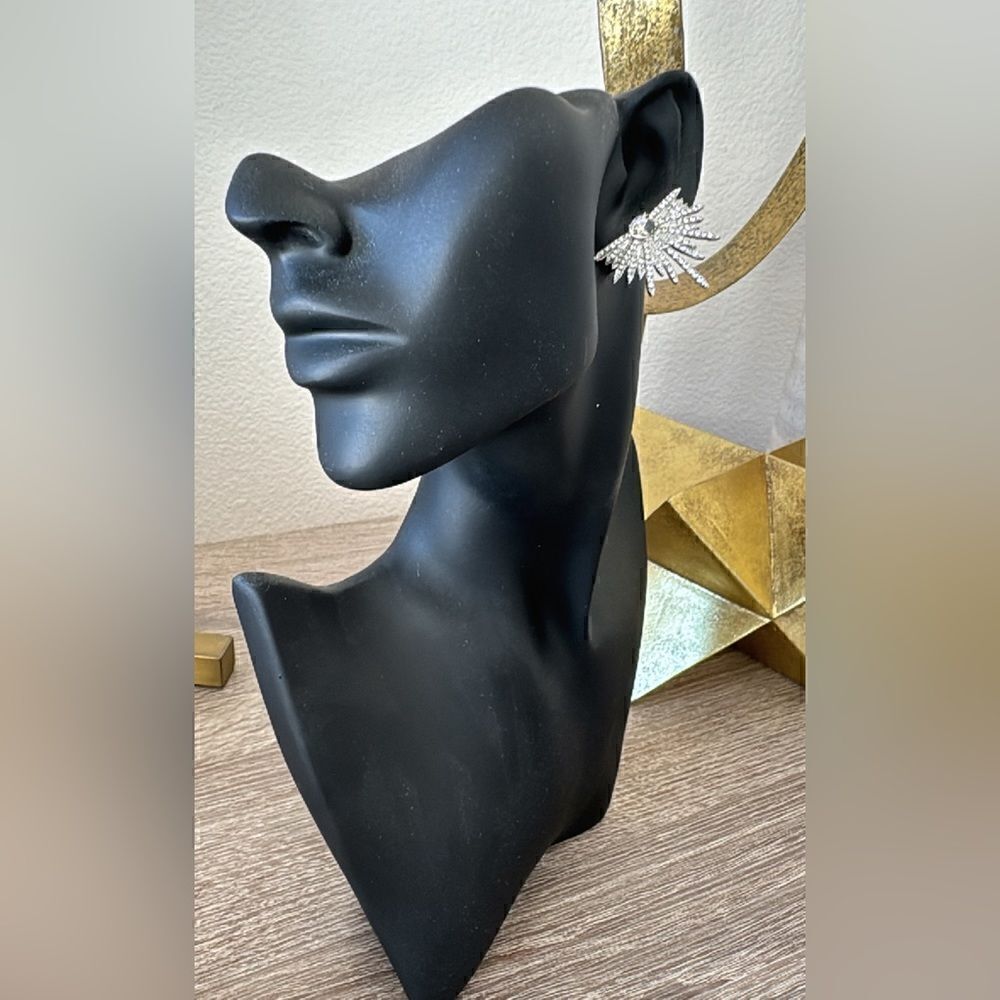 Silver statement stud  A232 - Picture 4 of 5